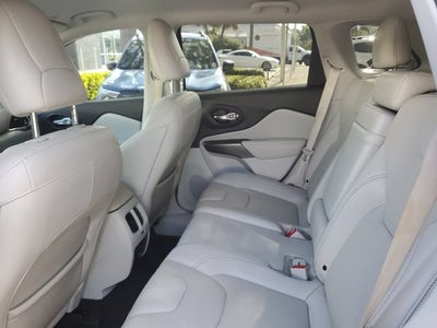2019 Jeep Cherokee Limited FWD