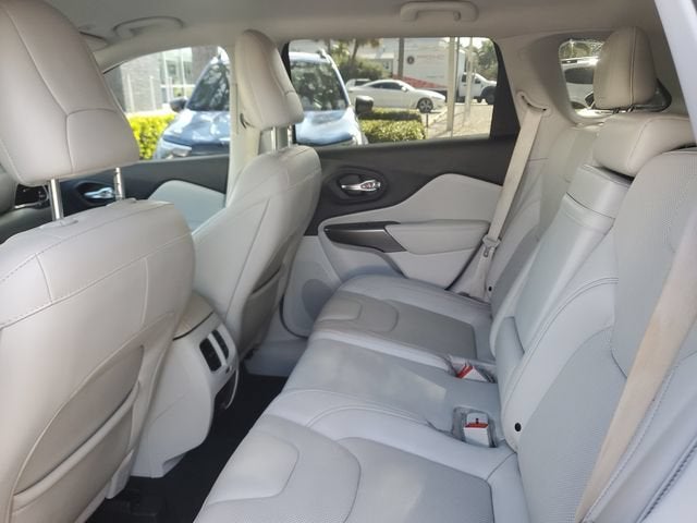 2019 Jeep Cherokee Limited FWD