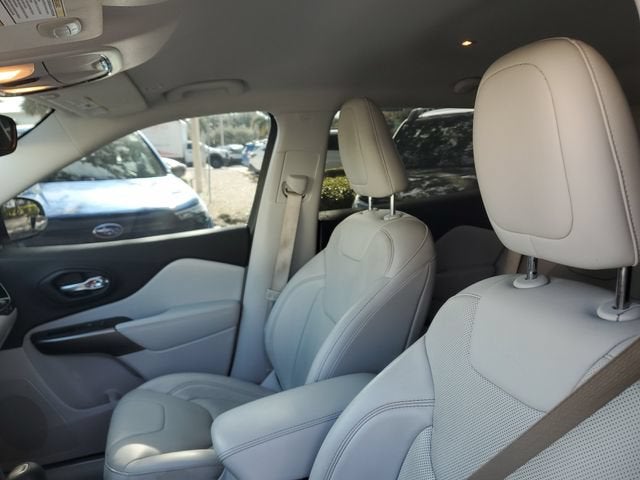 2019 Jeep Cherokee Limited FWD