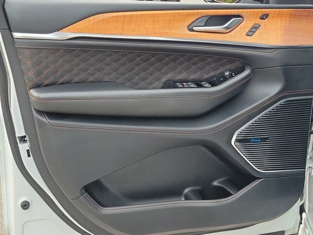 2022 Jeep Grand Cherokee Summit Reserve 4x4