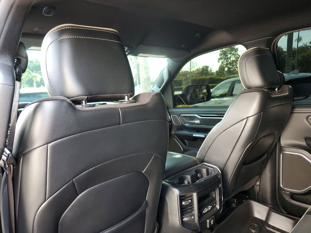 2020 RAM 1500 Laramie Crew Cab 4x2 5'7" Box