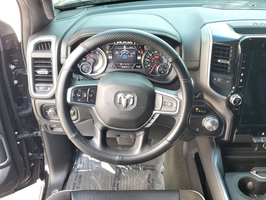 2020 RAM 1500 Laramie Crew Cab 4x2 5'7" Box