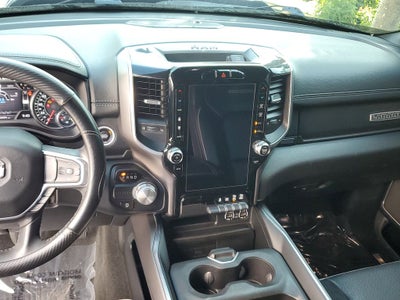 2020 RAM 1500 Laramie Crew Cab 4x2 5'7" Box