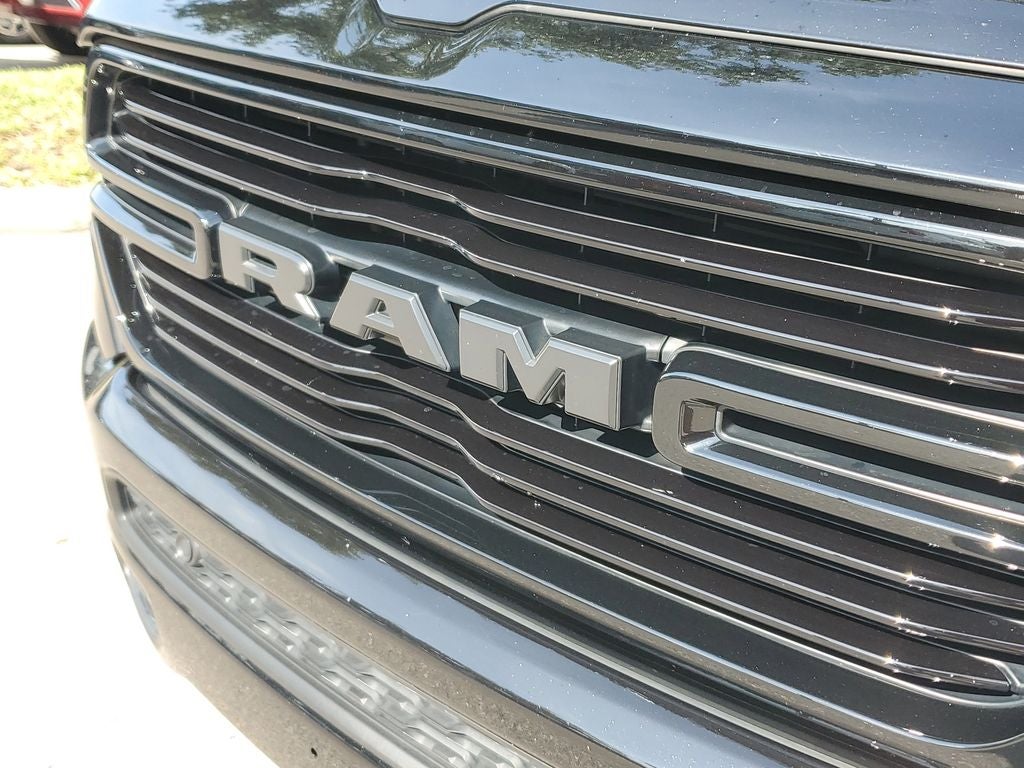 2020 RAM 1500 Laramie Crew Cab 4x2 5'7" Box