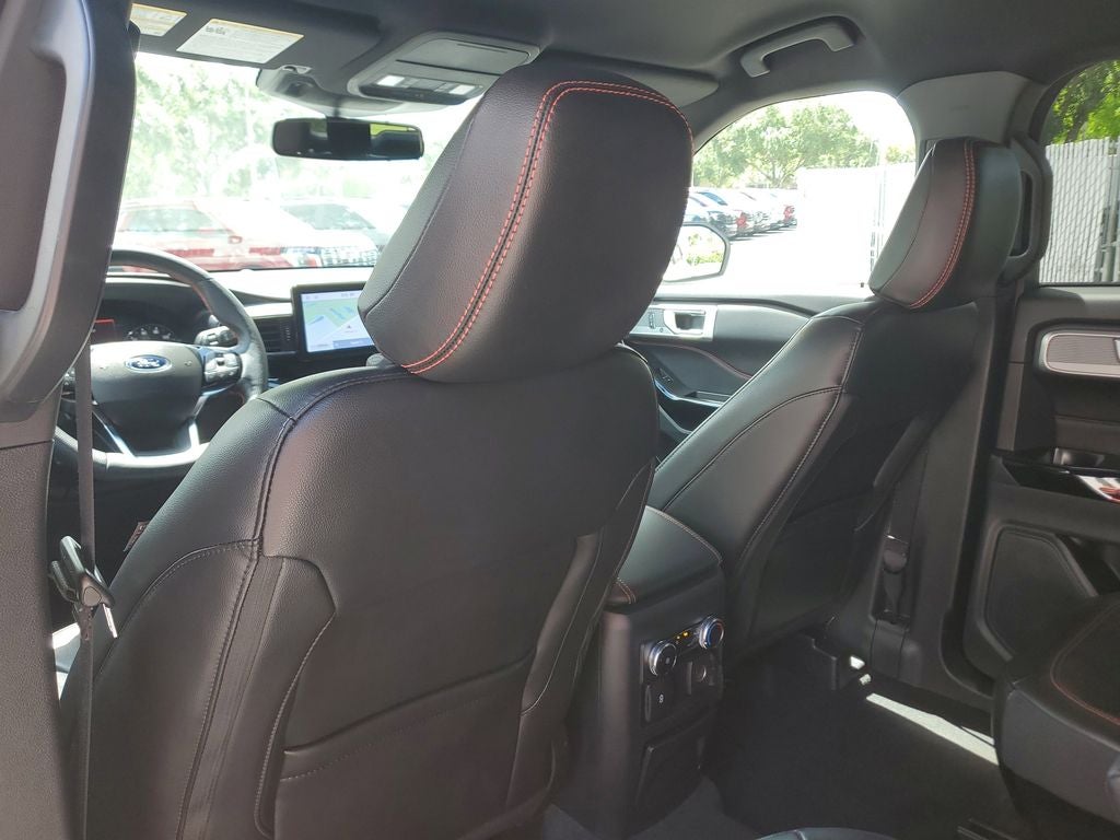 2022 Ford Explorer ST-Line