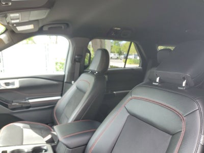 2022 Ford Explorer ST-Line