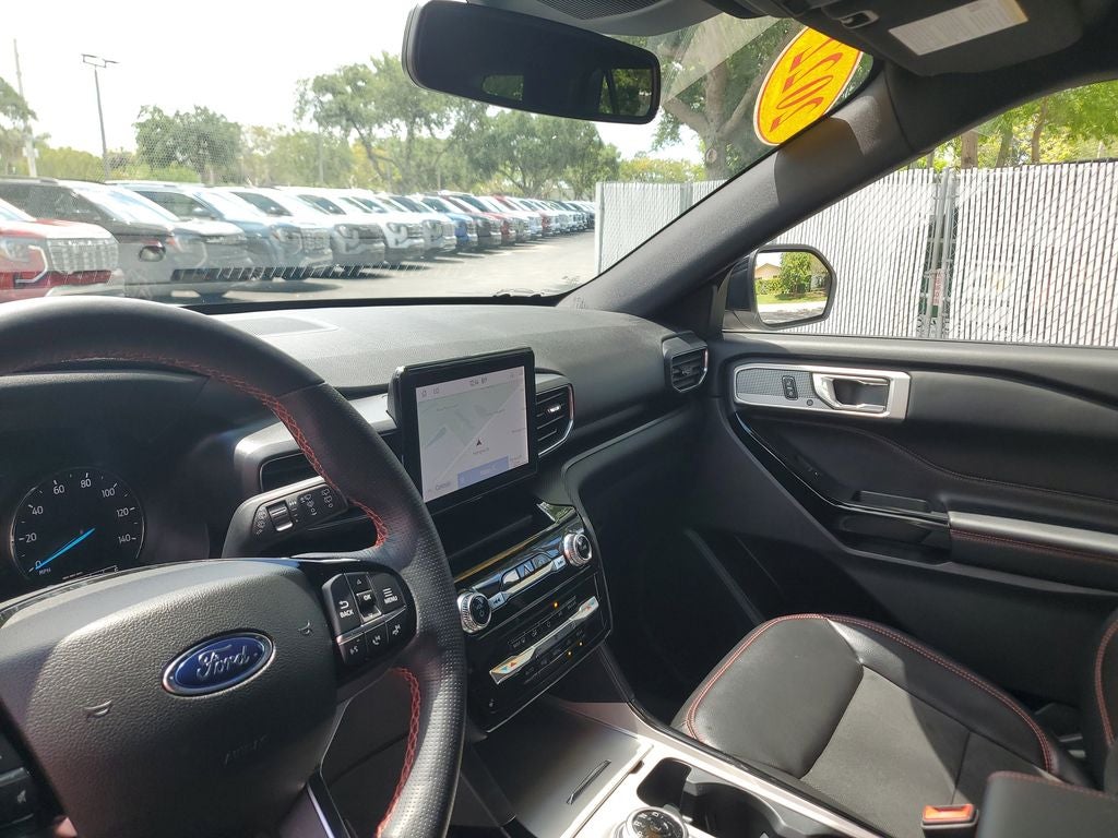 2022 Ford Explorer ST-Line