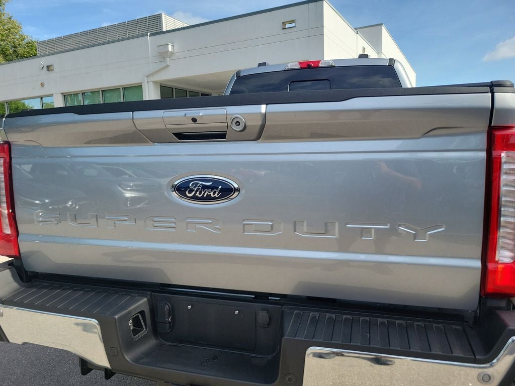 2023 Ford F-350 LARIAT