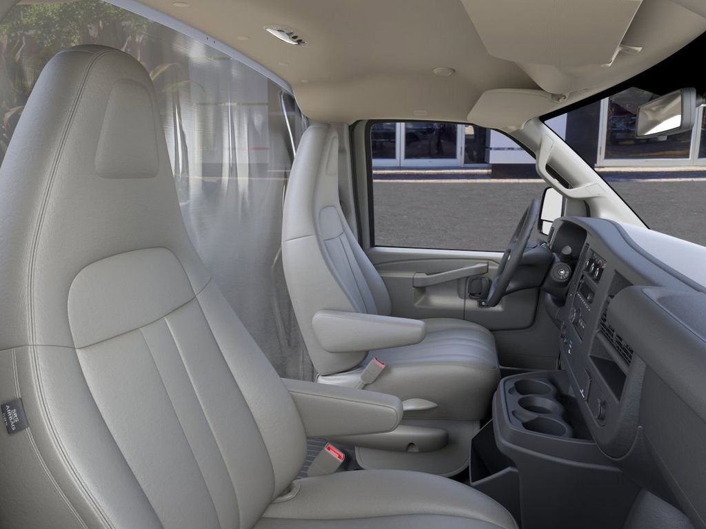 2026 GMC Savana Cutaway 3500 1WT