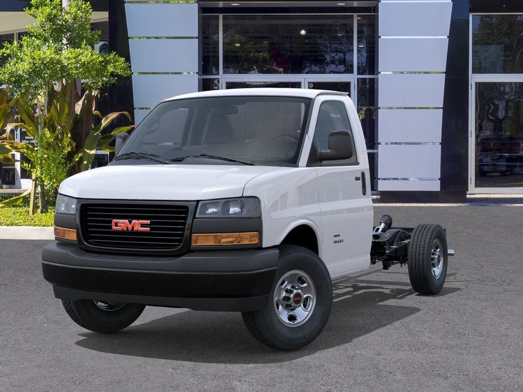 2026 GMC Savana Cutaway 3500 1WT