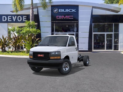 2026 GMC Savana Cutaway 3500 1WT
