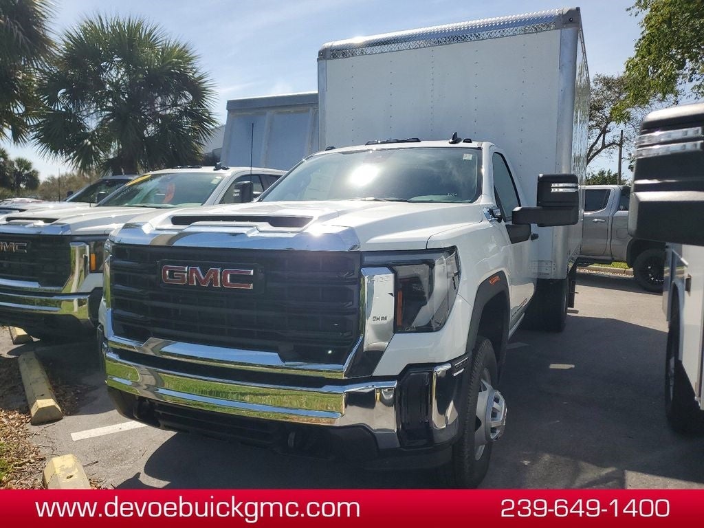 2025 GMC Sierra 3500 HD Chassis Cab Pro