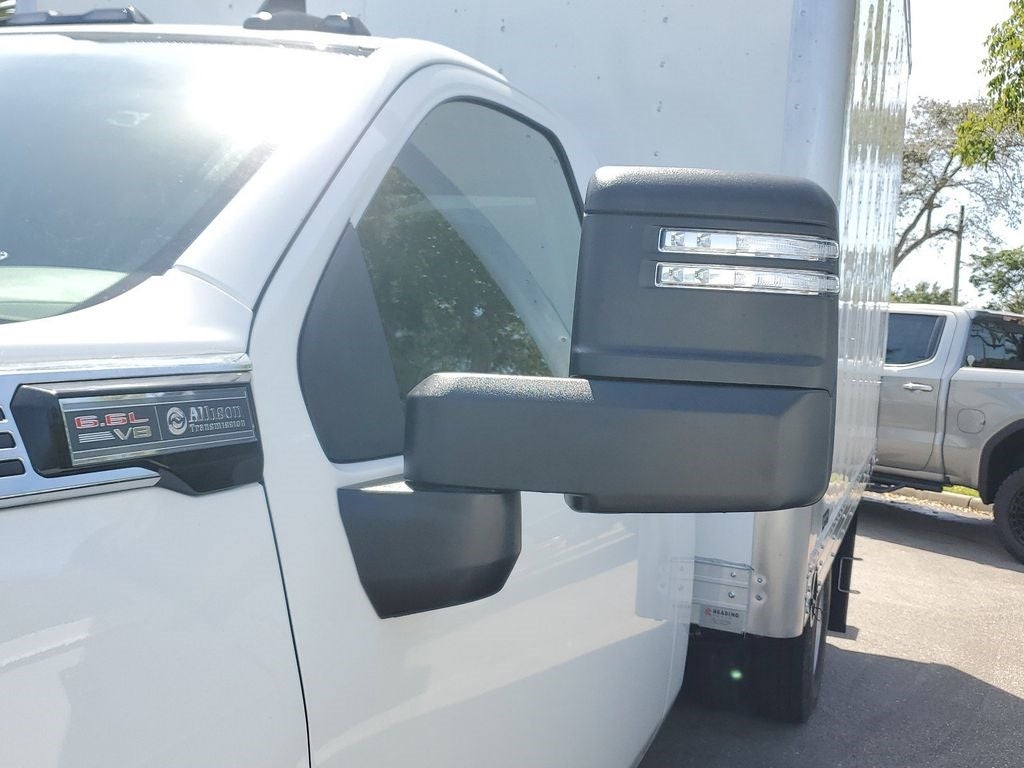 2025 GMC Sierra 3500 HD Chassis Cab Pro