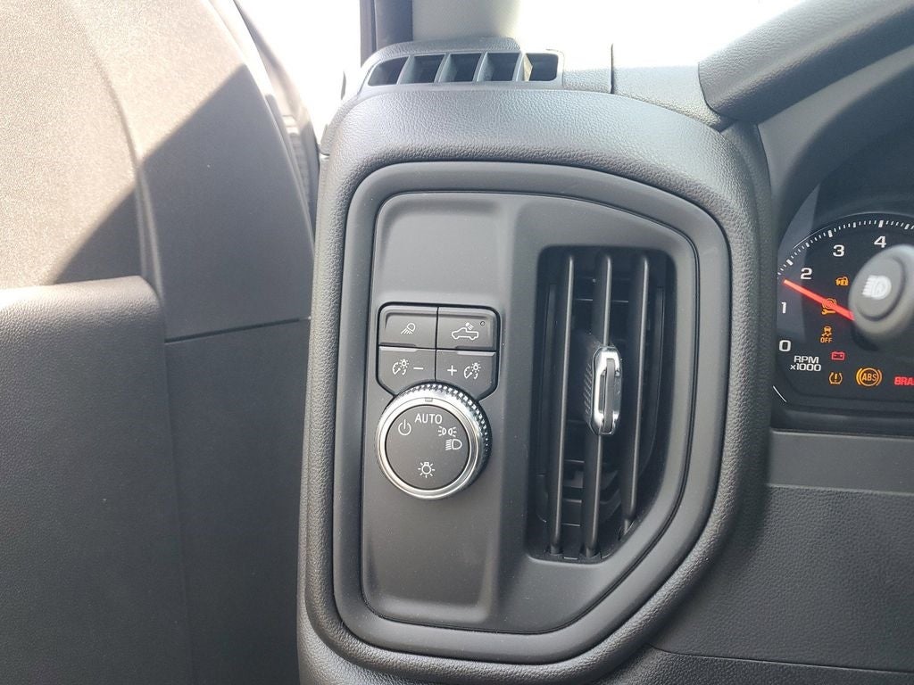 2025 GMC Sierra 3500 HD Chassis Cab Pro