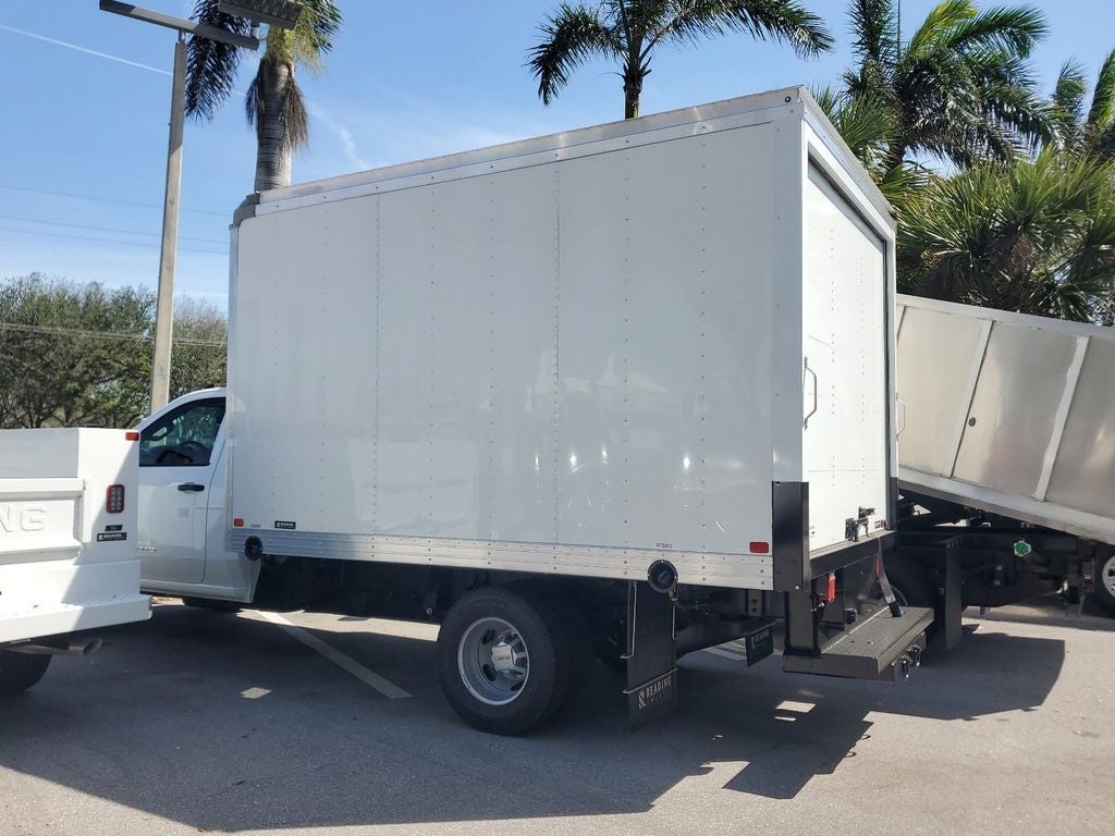 2025 GMC Sierra 3500 HD Chassis Cab Pro