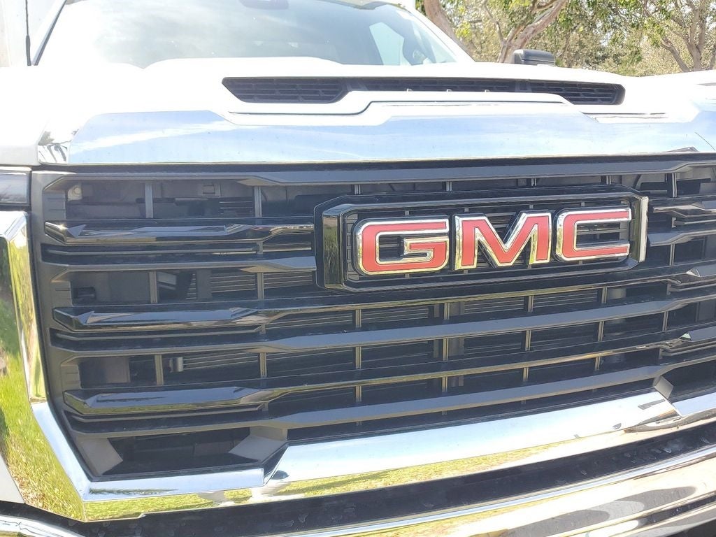 2025 GMC Sierra 3500 HD Chassis Cab Pro