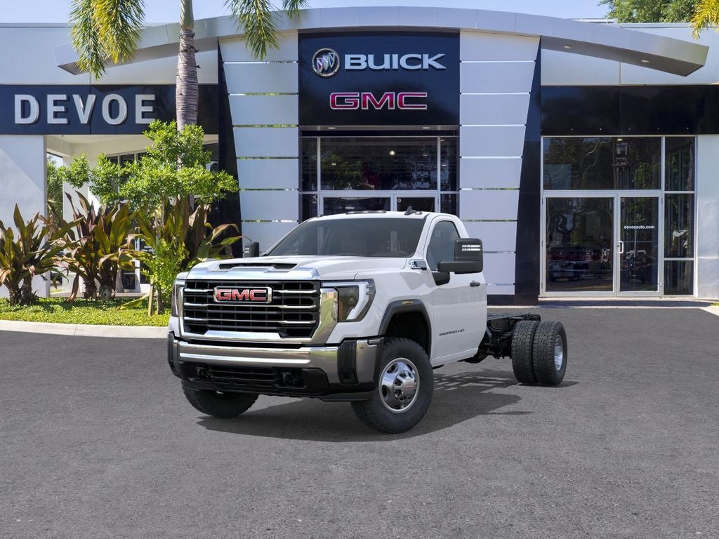 2026 GMC Sierra 3500 HD Chassis Cab Pro