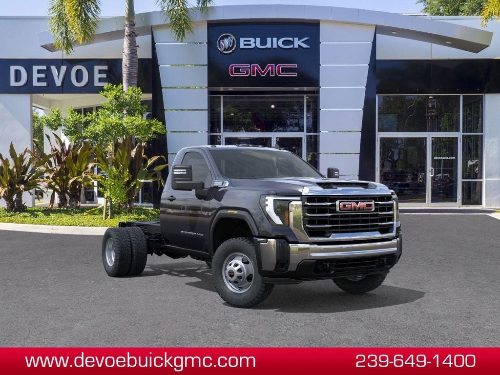 2025 GMC Sierra 3500 HD Chassis Cab Pro