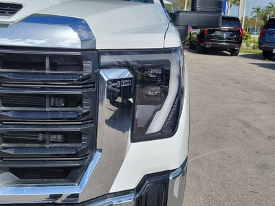 2025 GMC Sierra 3500 HD Pro