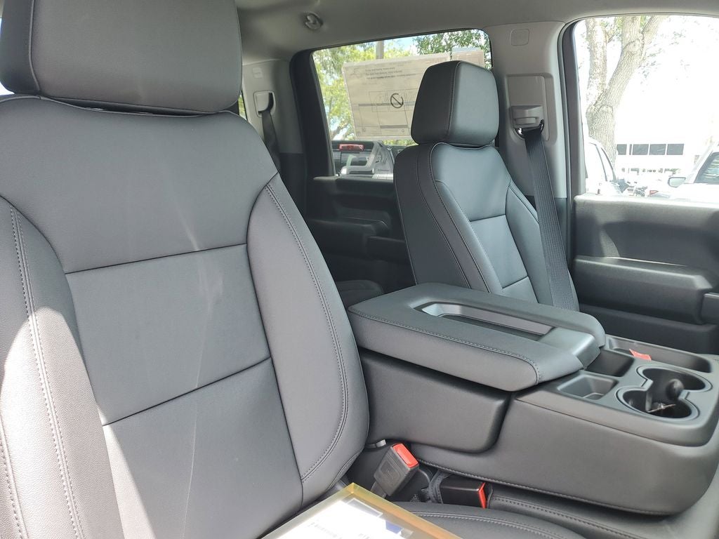 2025 GMC Sierra 3500 HD Chassis Cab Pro