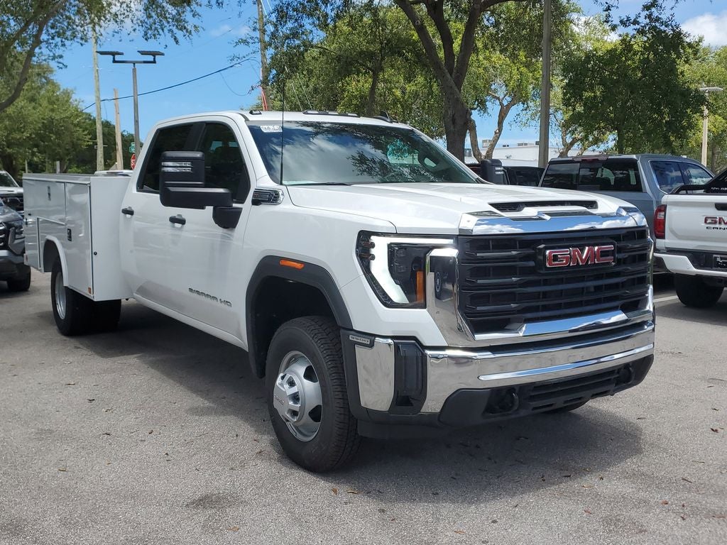 2025 GMC Sierra 3500 HD Chassis Cab Pro
