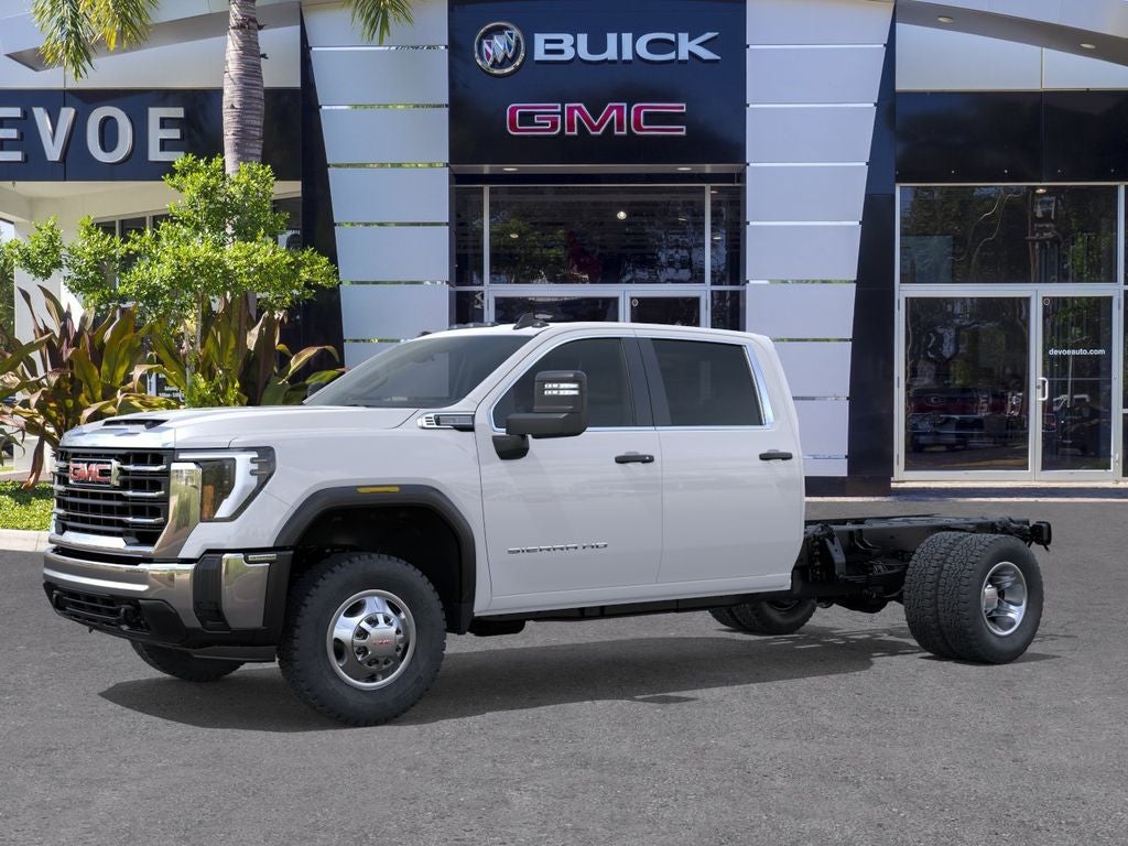 2026 GMC Sierra 3500 HD Chassis Cab Pro