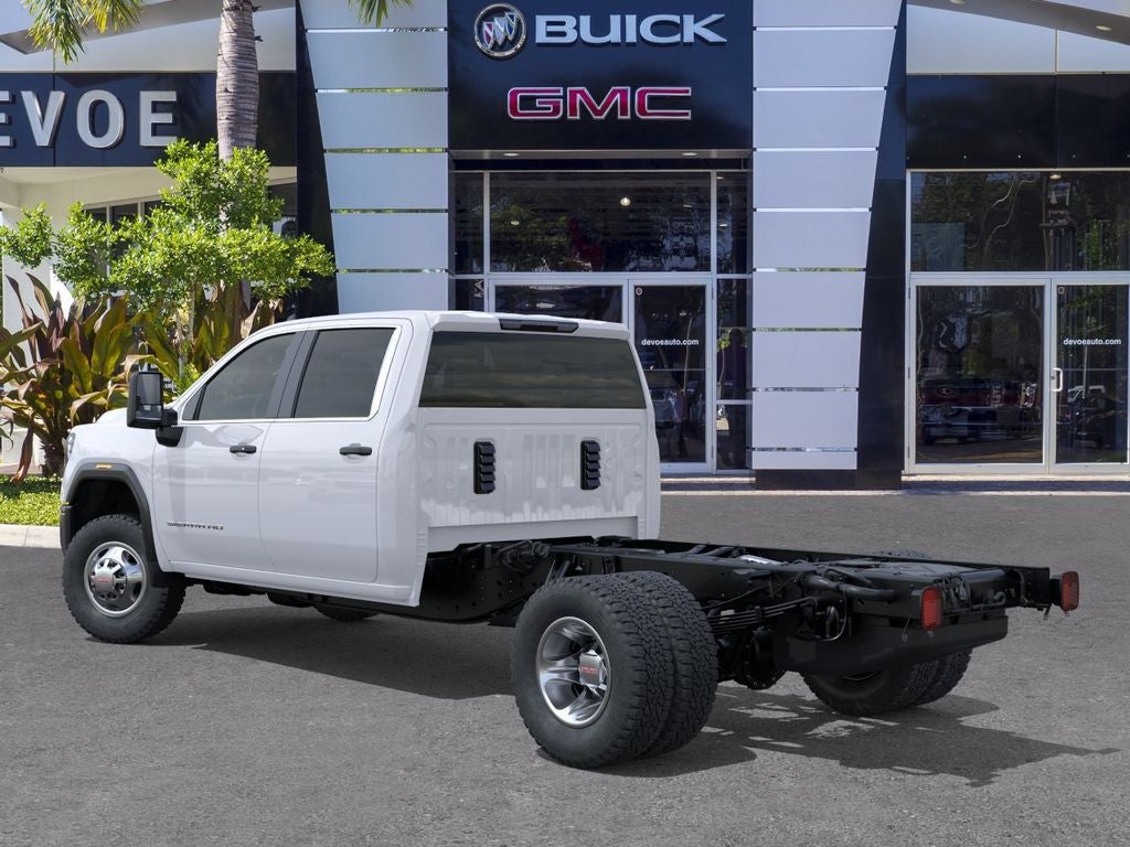 2026 GMC Sierra 3500 HD Chassis Cab Pro