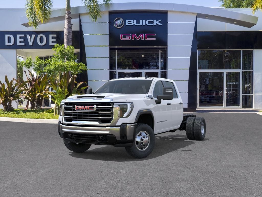 2026 GMC Sierra 3500 HD Chassis Cab Pro