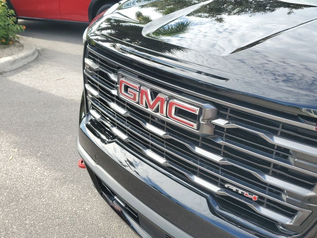 2024 GMC Acadia AT4