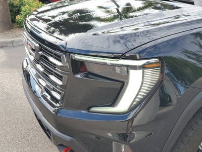 2024 GMC Acadia AT4