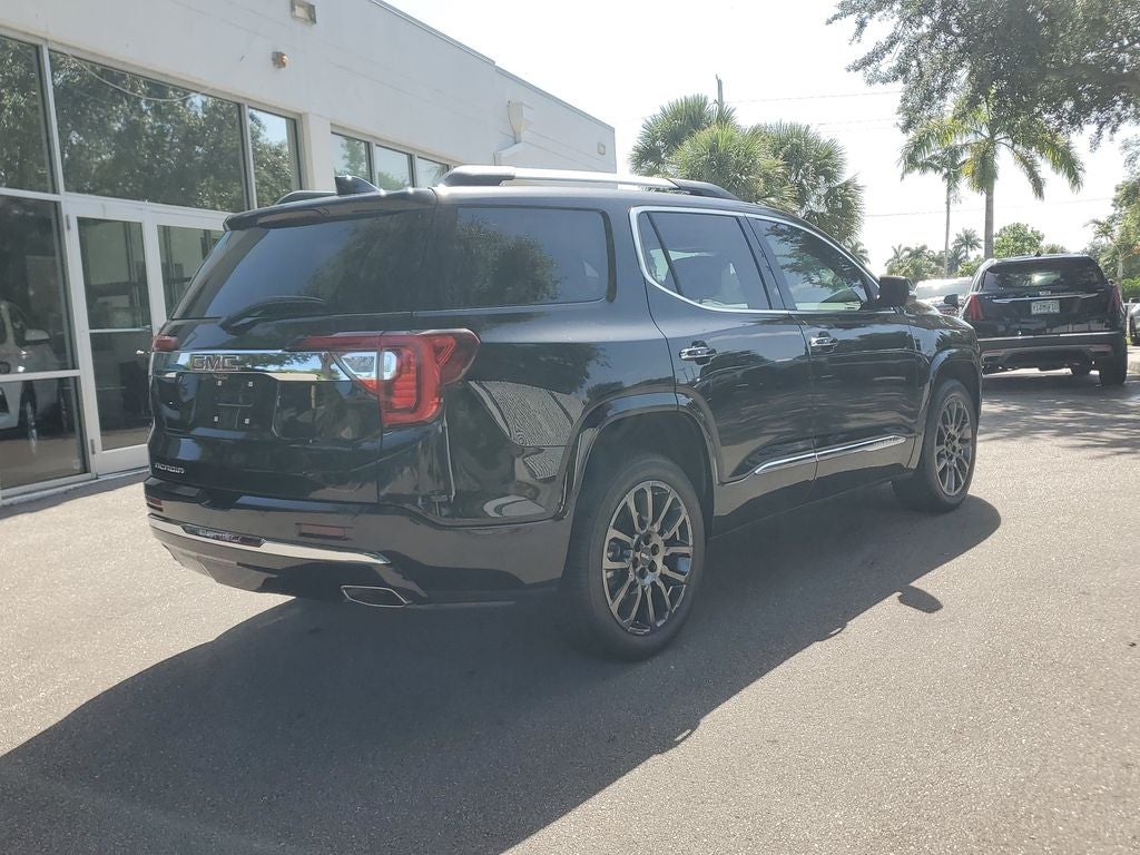 2023 GMC Acadia Denali