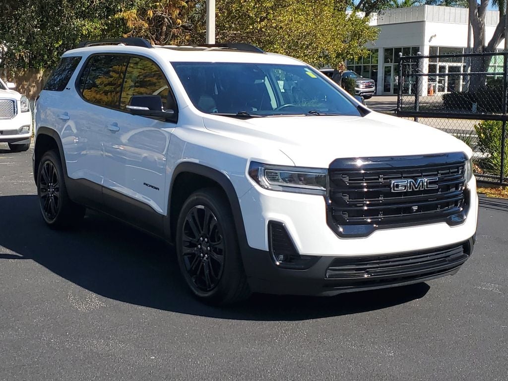 2023 GMC Acadia SLT