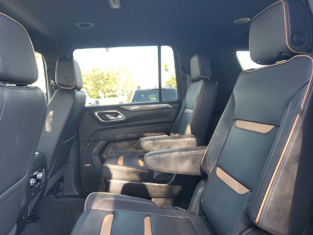 2023 GMC Yukon XL AT4