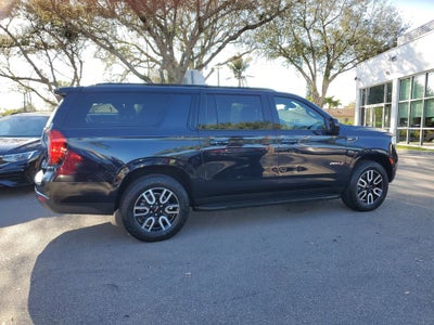 2023 GMC Yukon XL AT4