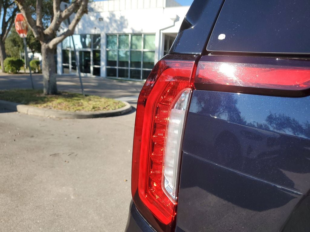 2021 GMC Yukon XL AT4