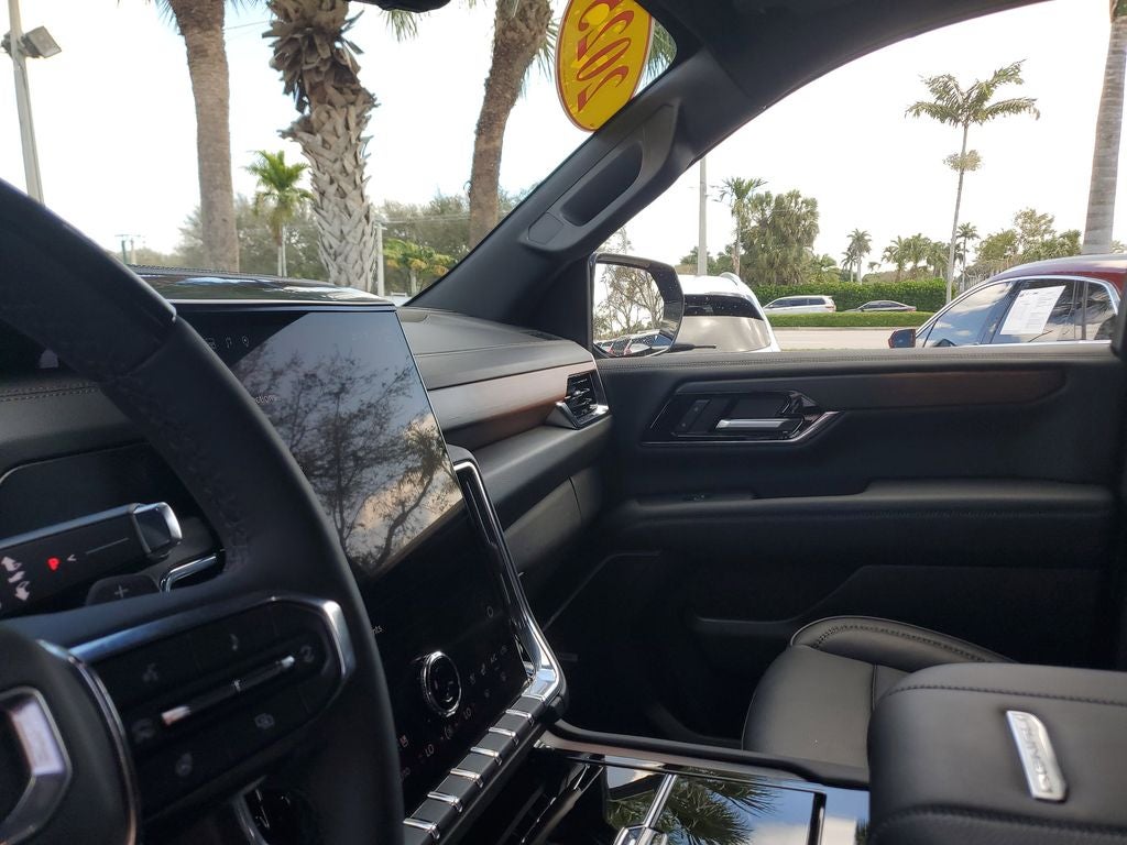 2025 GMC Yukon XL Denali