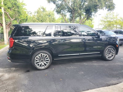 2023 GMC Yukon XL Denali Ultimate