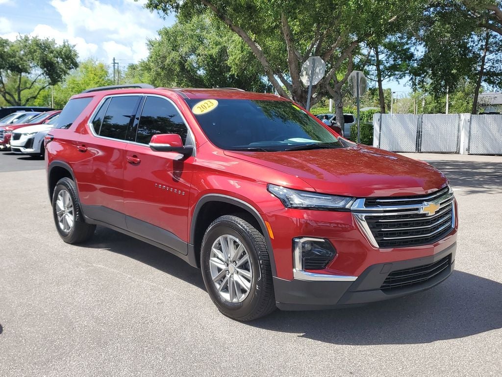 2023 Chevrolet Traverse LT Leather