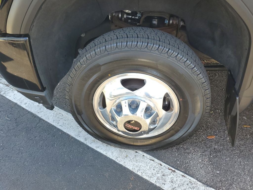 2023 GMC Sierra 3500 HD Denali