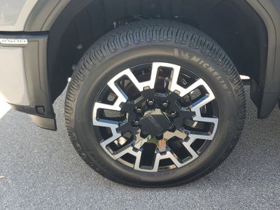2025 GMC Sierra 2500 HD AT4
