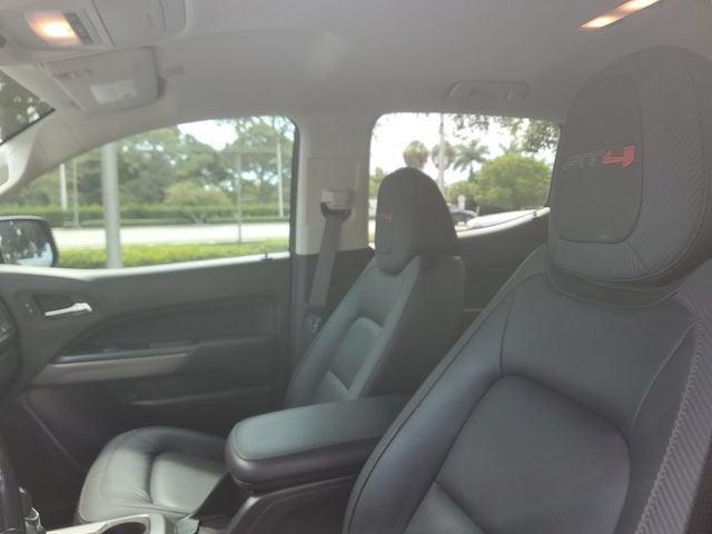 2022 GMC Canyon 4WD AT4 w/Leather