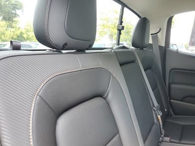 2022 GMC Canyon 4WD AT4 w/Leather