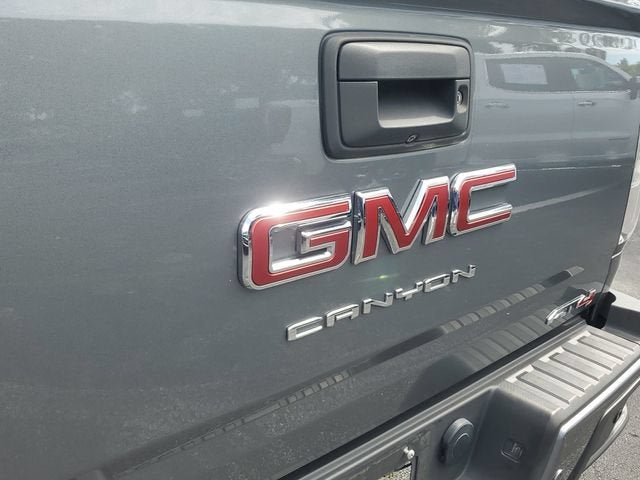 2022 GMC Canyon 4WD AT4 w/Leather