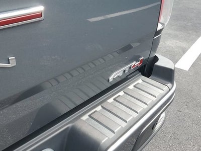 2022 GMC Canyon 4WD AT4 w/Leather