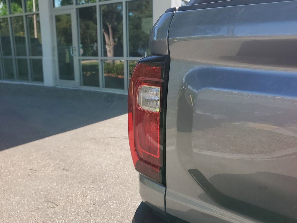 2025 GMC Canyon AT4