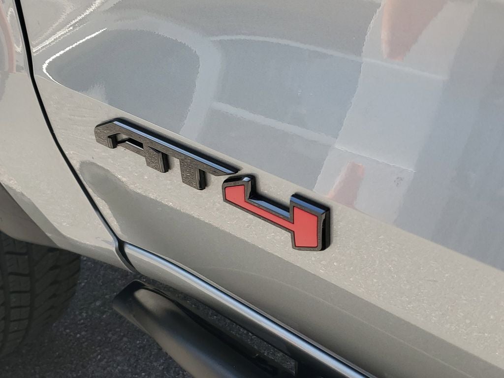 2025 GMC Canyon AT4