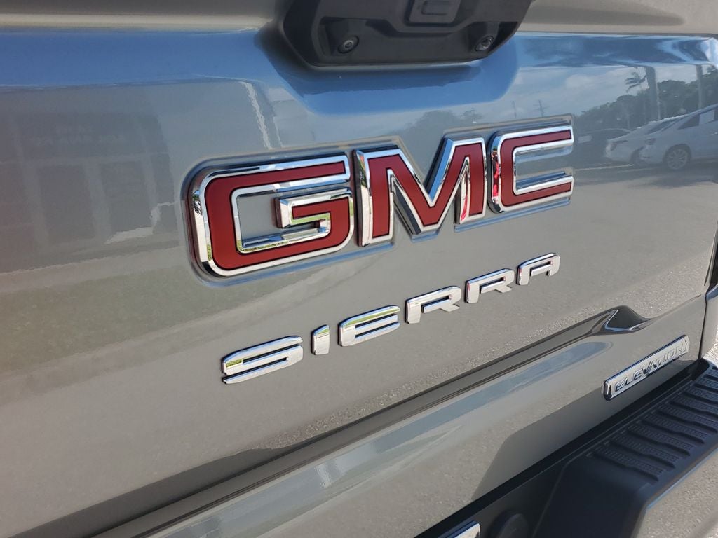 2025 GMC Sierra 1500 Elevation
