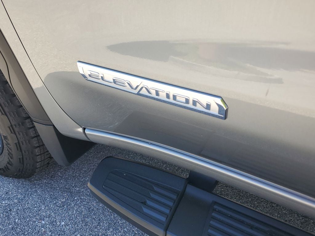 2025 GMC Sierra 1500 Elevation