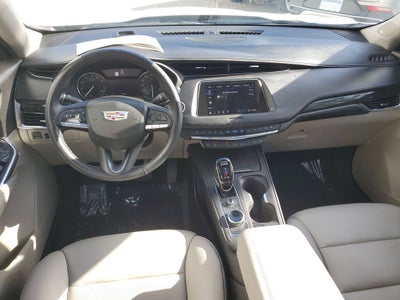 2023 Cadillac XT4 Premium Luxury