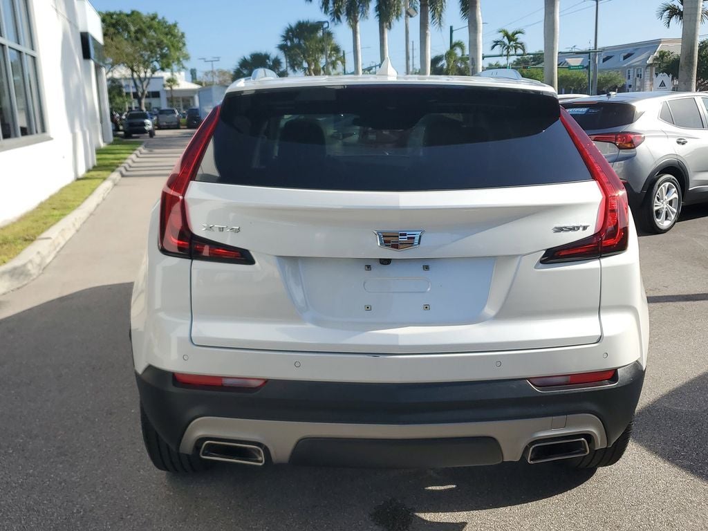 2023 Cadillac XT4 Premium Luxury